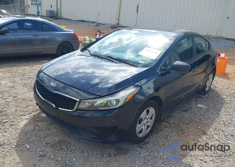 2017 Kia Forte Lx z USA, uszkodzony, nr VIN 3KPFK4A79HE029183
